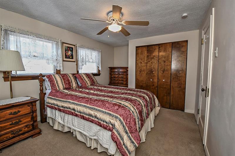 1003 Freeport Road Natrona Heights, PA 15065 - Photo 14 of 22 2nd bedroom