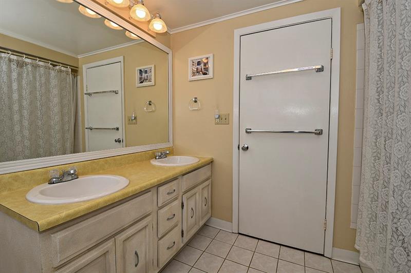 1003 Freeport Road Natrona Heights, PA 15065 - Photo 16 of 22 beautiful master bath w/ double bowl sinks