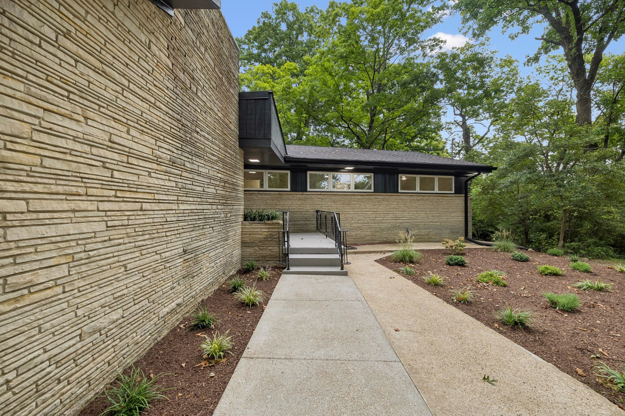 5572 Highway 76 East Springfield, TN 37172 - Photo 6 of 69 Gallery Image 6