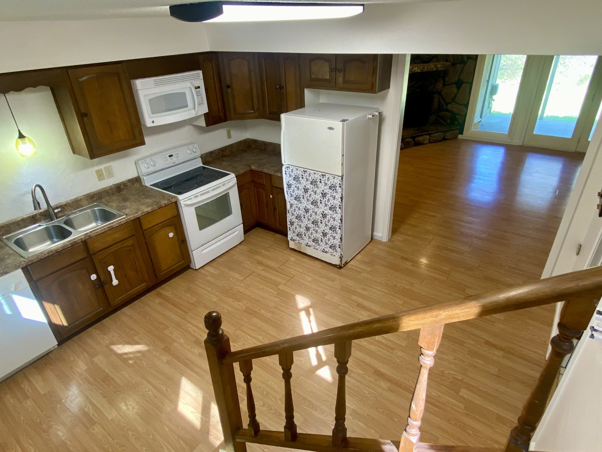 387 Pineview Drive Springville, TN 38256 - Photo 2 of 32