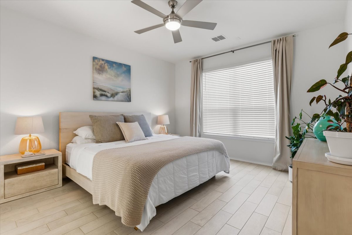 6909 Daniel Ranch Drive Austin, TX 78744 - Photo 11 of 24