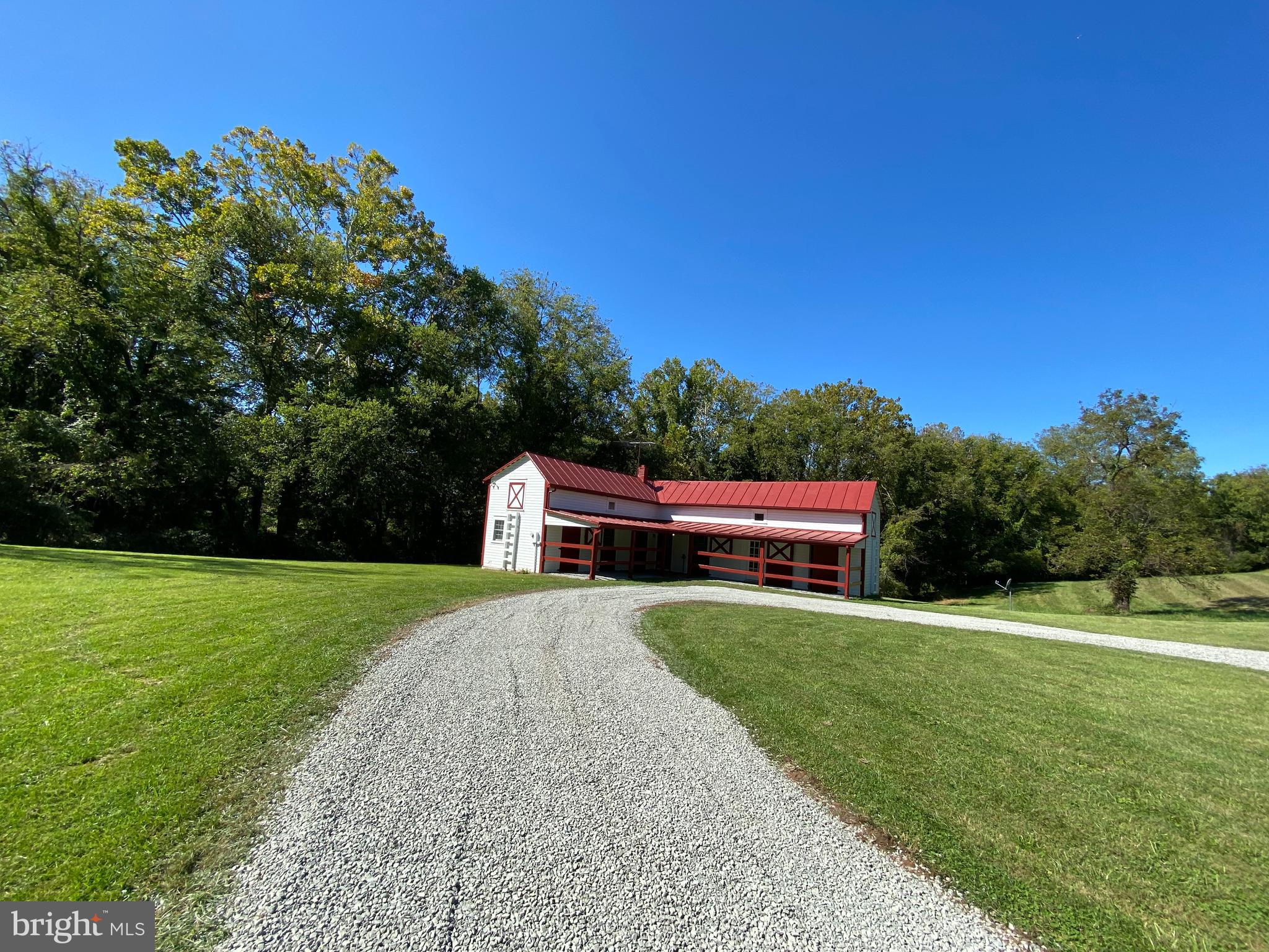 8546 Springs Road Warrenton, VA 20186 - Photo 28 of 36 Gallery Image 28