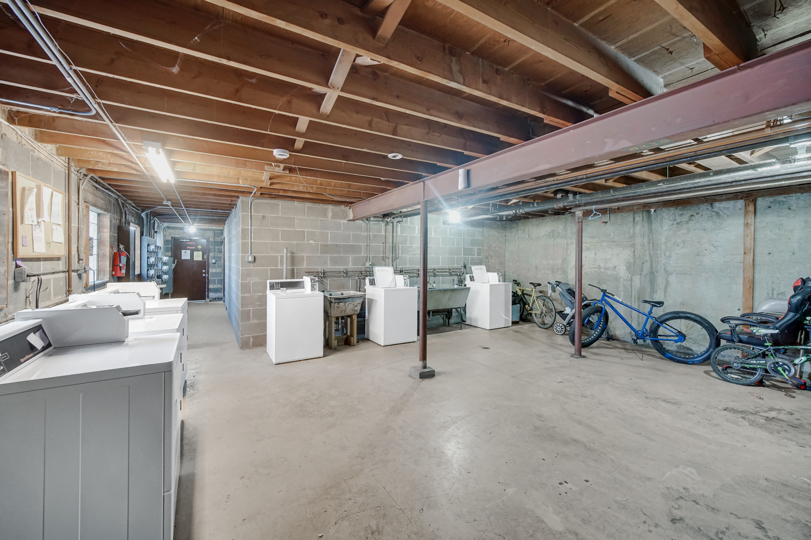 7019 North Ridge Boulevard, Unit 3B Chicago, IL 60645 - Photo 20 of 21