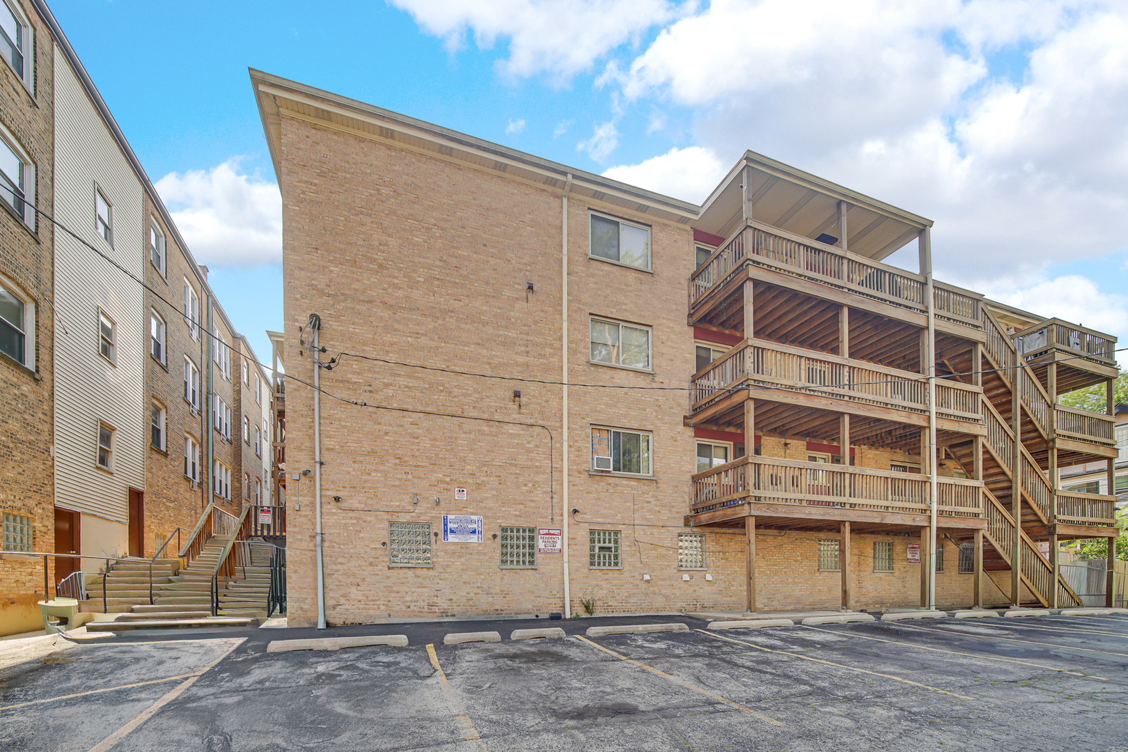 7019 North Ridge Boulevard, Unit 3B Chicago, IL 60645 - Photo 6 of 21 a view of a building