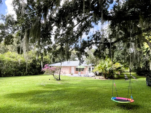 $3,000 | 1018 Lake Josephine Drive, Sebring, FL 33875
