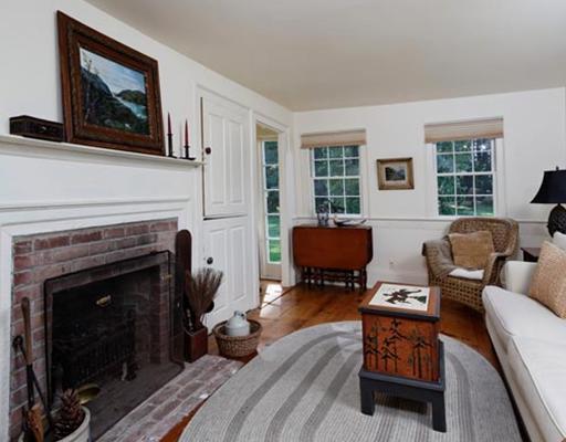 132 Junction Road Westport Island, ME 04578 - Photo 10 of 25 Living Room.