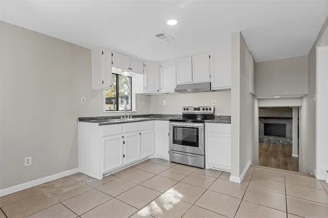 $330,000 | 395 Hazelwood Avenue, Waco, TX 76705