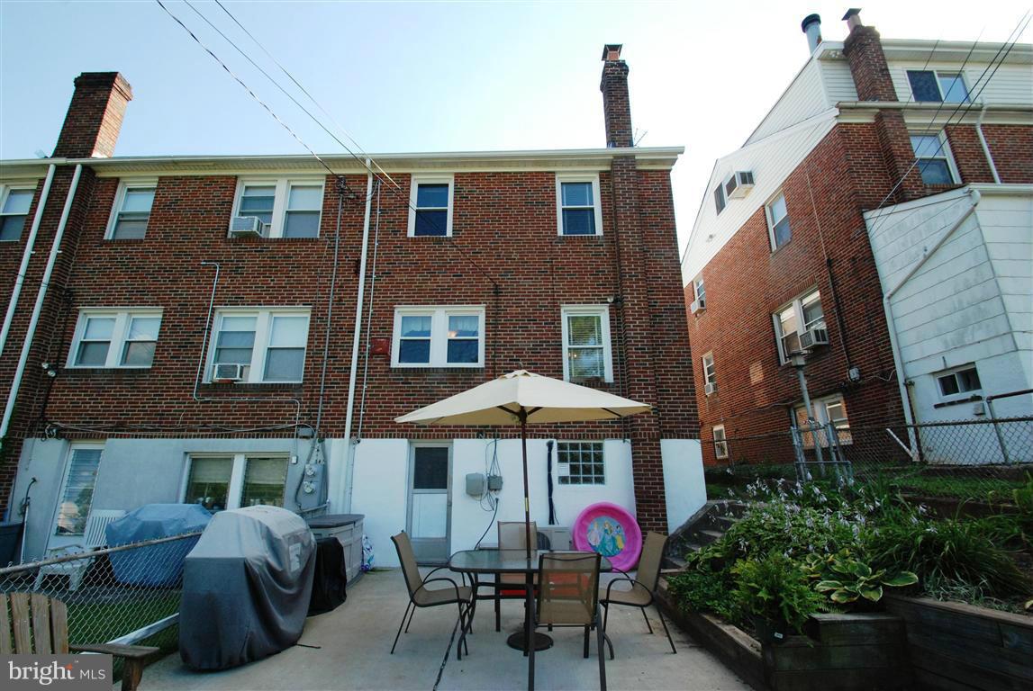 935 Elm Ridge Avenue Baltimore, MD 21229 - Photo 25 of 30 Exterior (Rear)