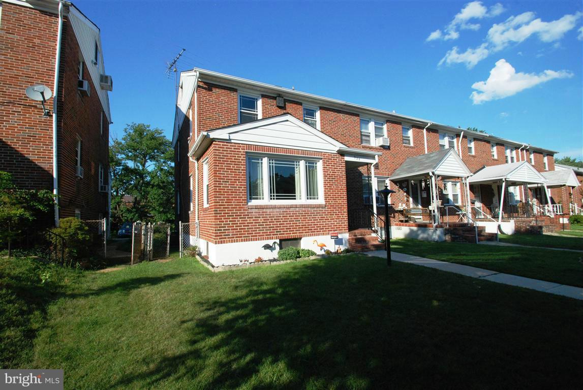 935 Elm Ridge Avenue Baltimore, MD 21229 - Photo 30 of 30 Exterior (Front)