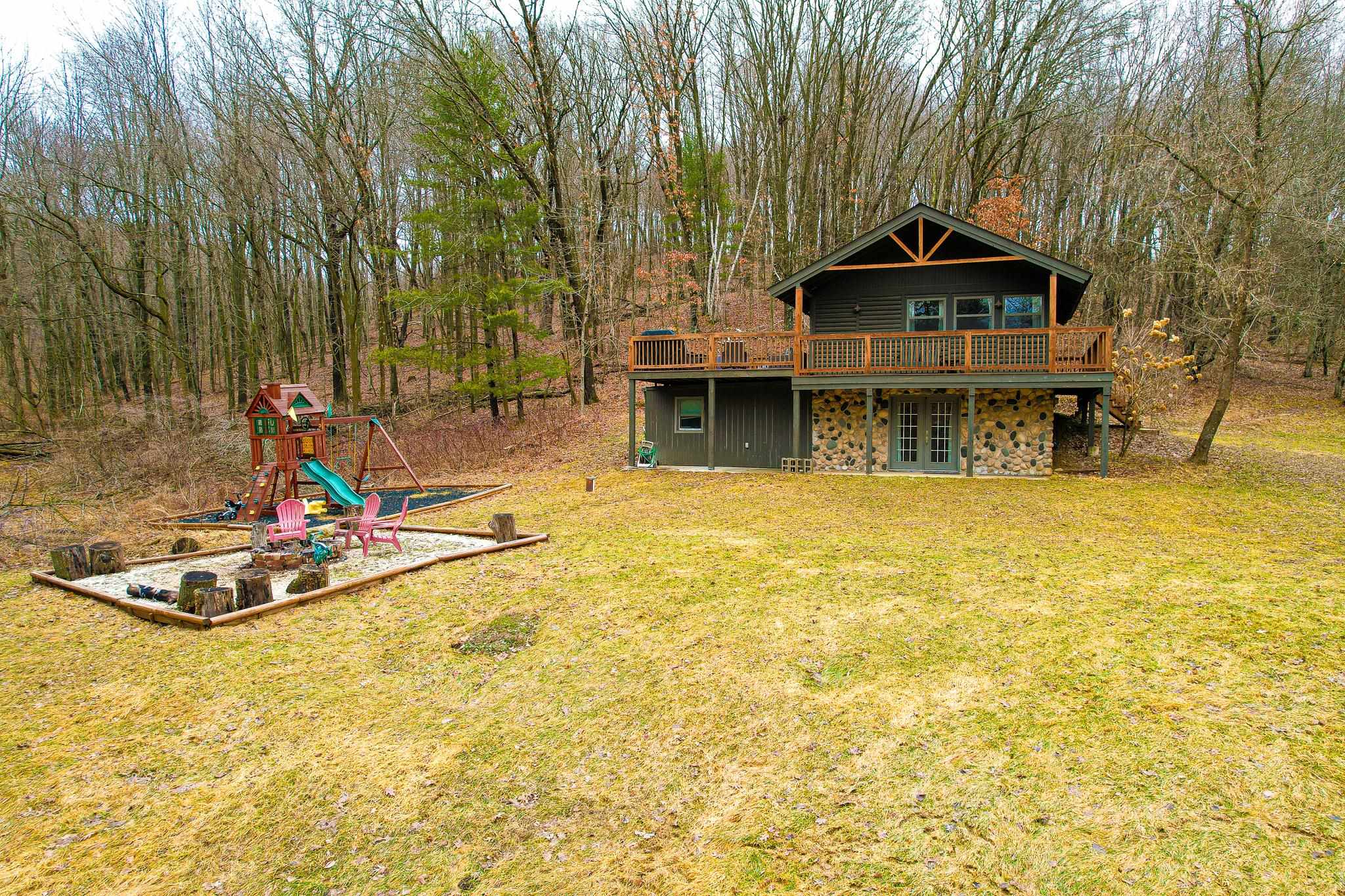 W10448 Whippoorwill Elroy, WI 53929 - Photo 5 of 30