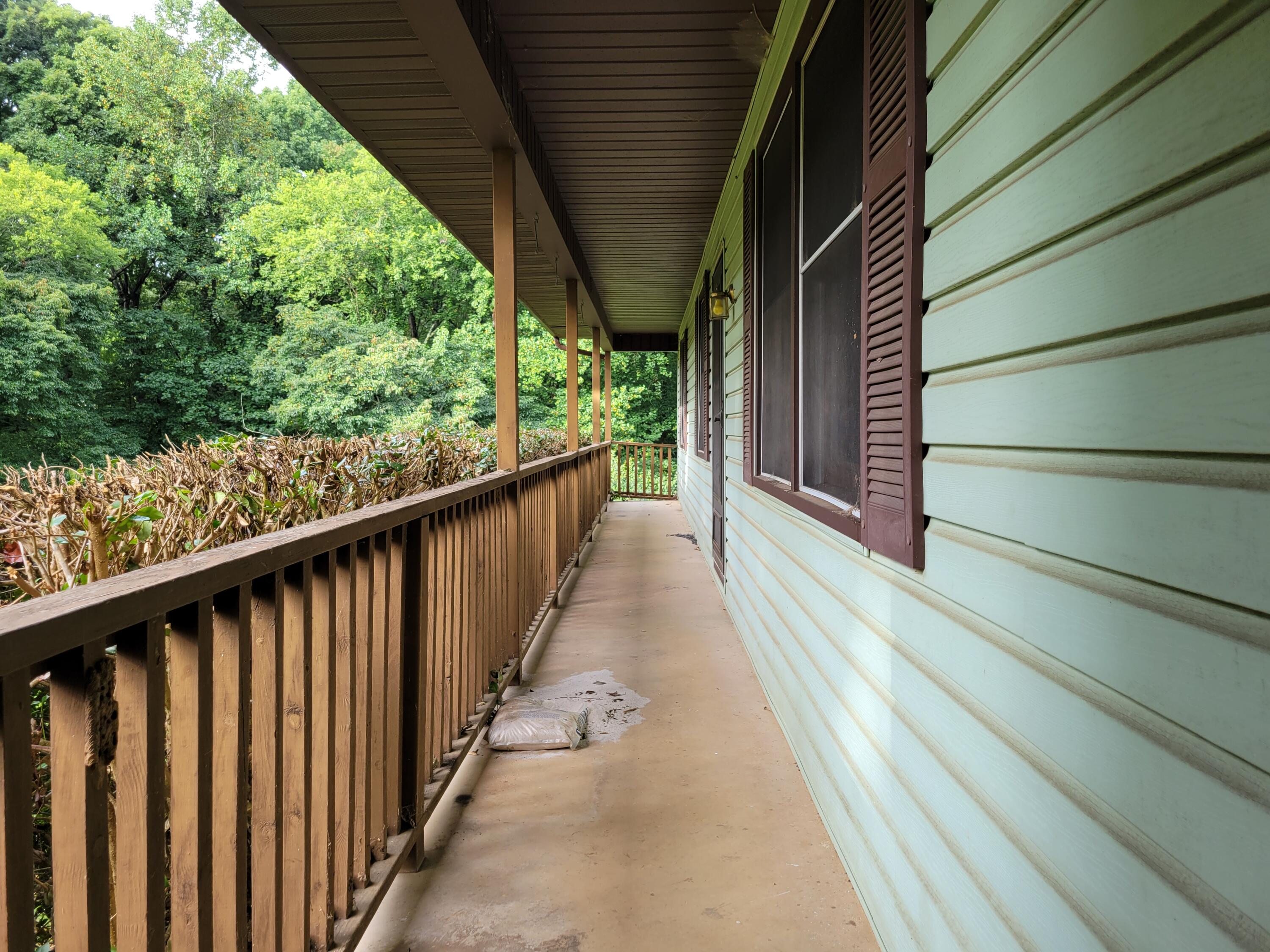 655 Ed Davis Road Maryville, TN 37801 - Photo 8 of 24 20210816_085411
