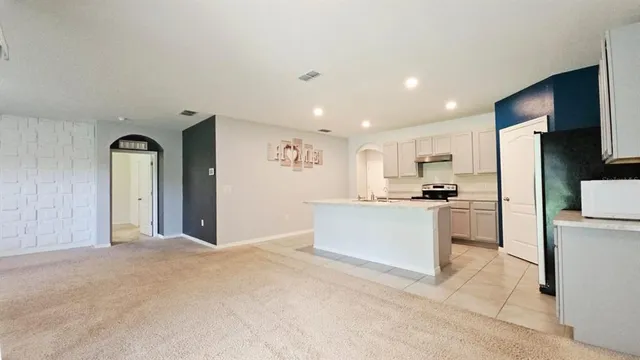 $2,250 | 3639 Scarlet Oak Drive, St. Cloud, FL 34772