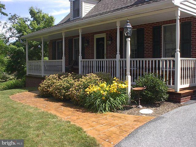47 Troy Drive Lititz, PA 17543 - Photo 2 of 12 Gallery Image 2