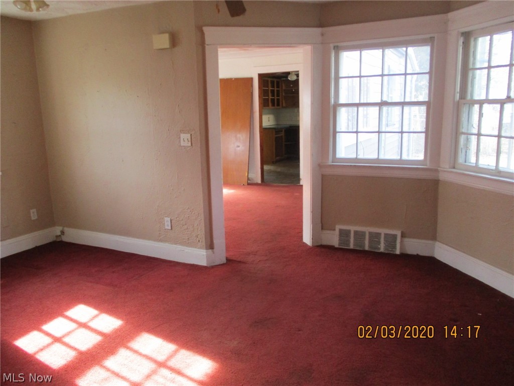 1474 Maplegrove Road South Euclid, OH 44121 - Photo 4 of 23