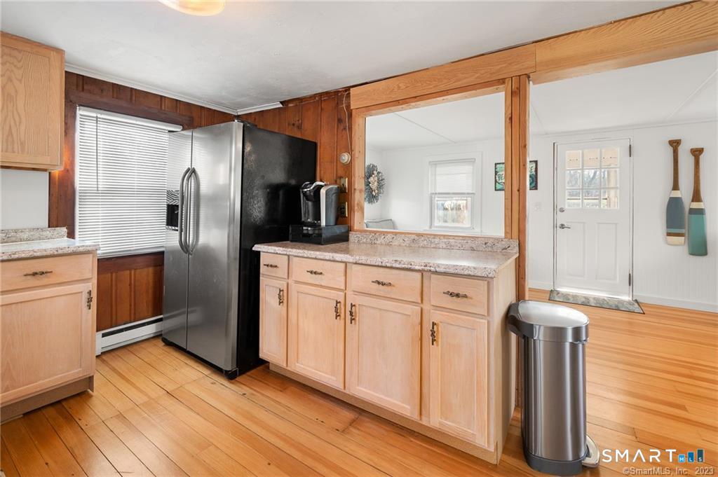 121 Shore Road Waterford, CT 06385 - Photo 11 of 29 Gallery Image 11