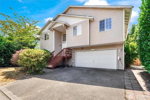 $649,950 | 5620 Seahurst Avenue, Everett, WA 98203