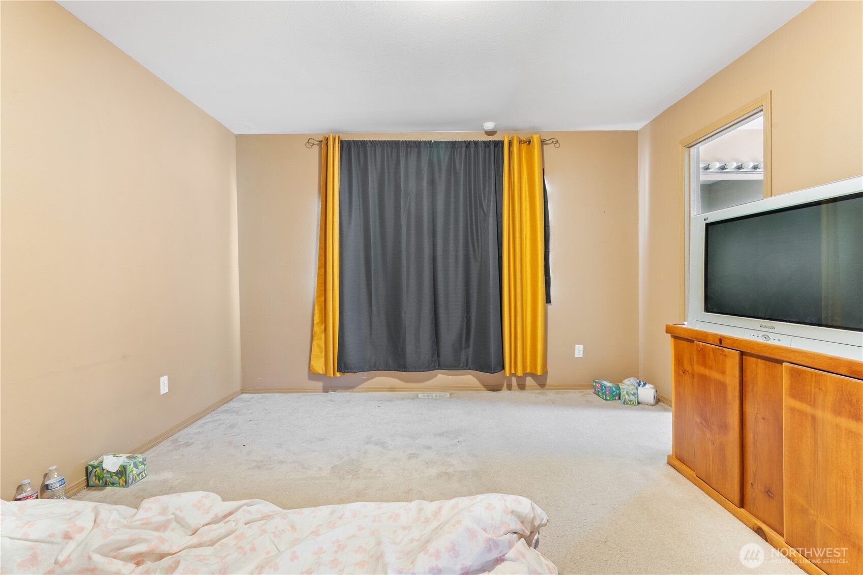 5620 Seahurst Avenue Everett, WA 98203 - Photo 16 of 28 a view of an empty room with window and a bedroom