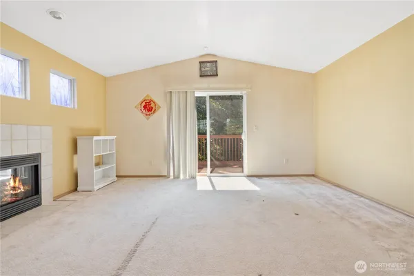 $649,950 | 5620 Seahurst Avenue, Everett, WA 98203