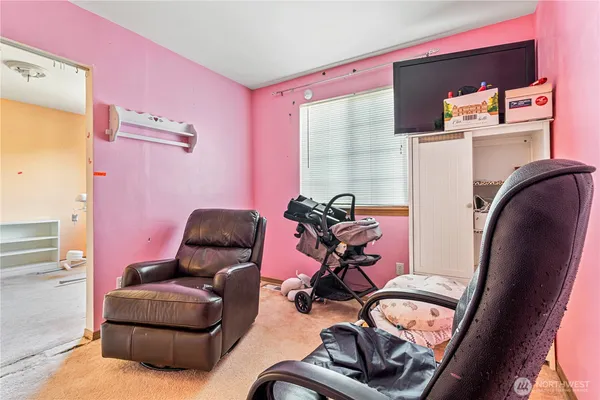 $649,950 | 5620 Seahurst Avenue, Everett, WA 98203