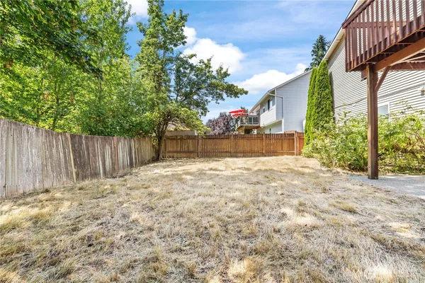 $649,950 | 5620 Seahurst Avenue, Everett, WA 98203