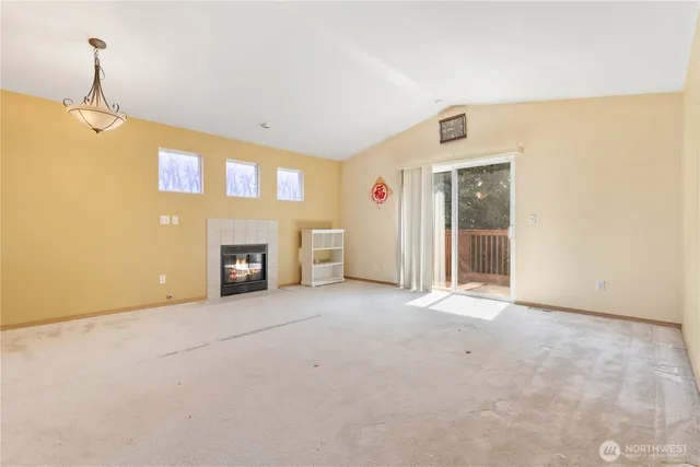 $679,999 | 5620 Seahurst Avenue, Everett, WA 98203