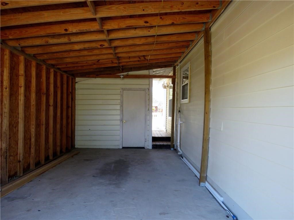 911 South Rife Street Aransas Pass, TX 78336 - Photo 12 of 17