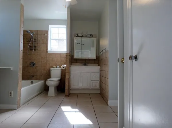 $1,215 | 911 South Rife Street, Aransas Pass, TX 78336