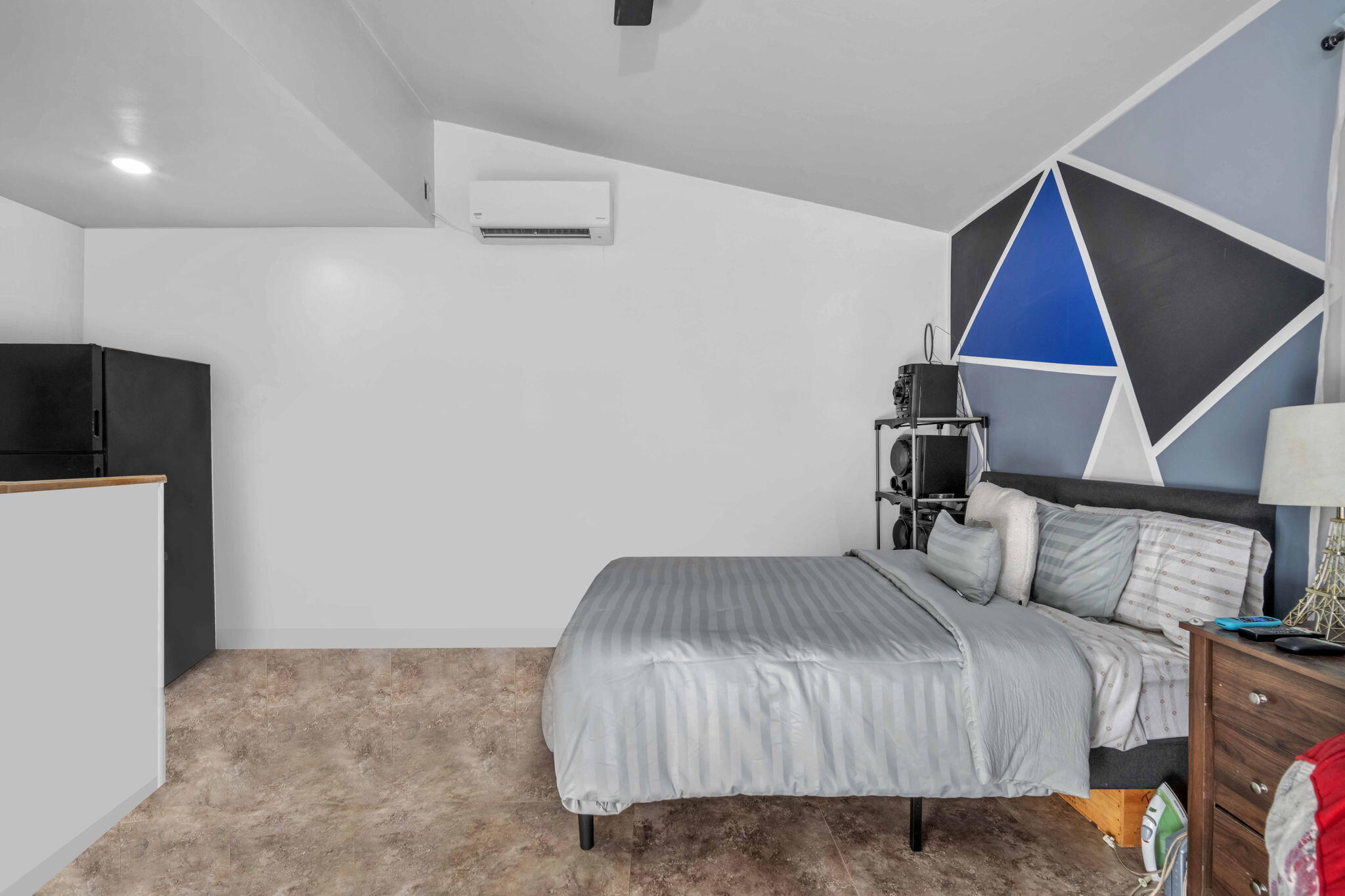 15225 Southwest 235th Street Homestead, FL 33032 - Photo 38 of 96 a bedroom with a bed and a cabinets