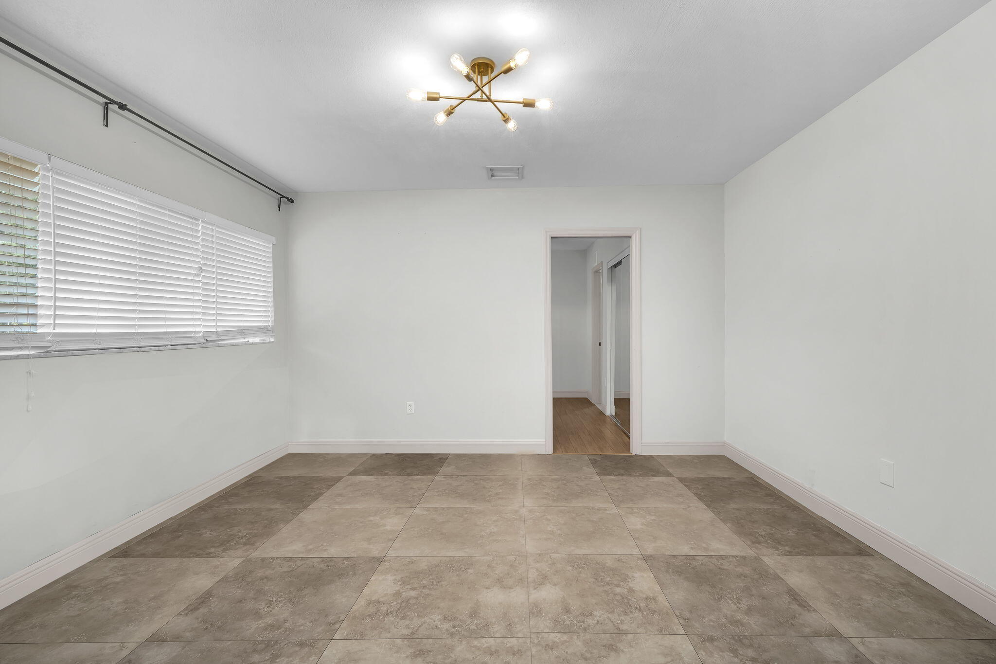 15225 Southwest 235th Street Homestead, FL 33032 - Photo 5 of 96 94-web-or-mls-DSC_6468