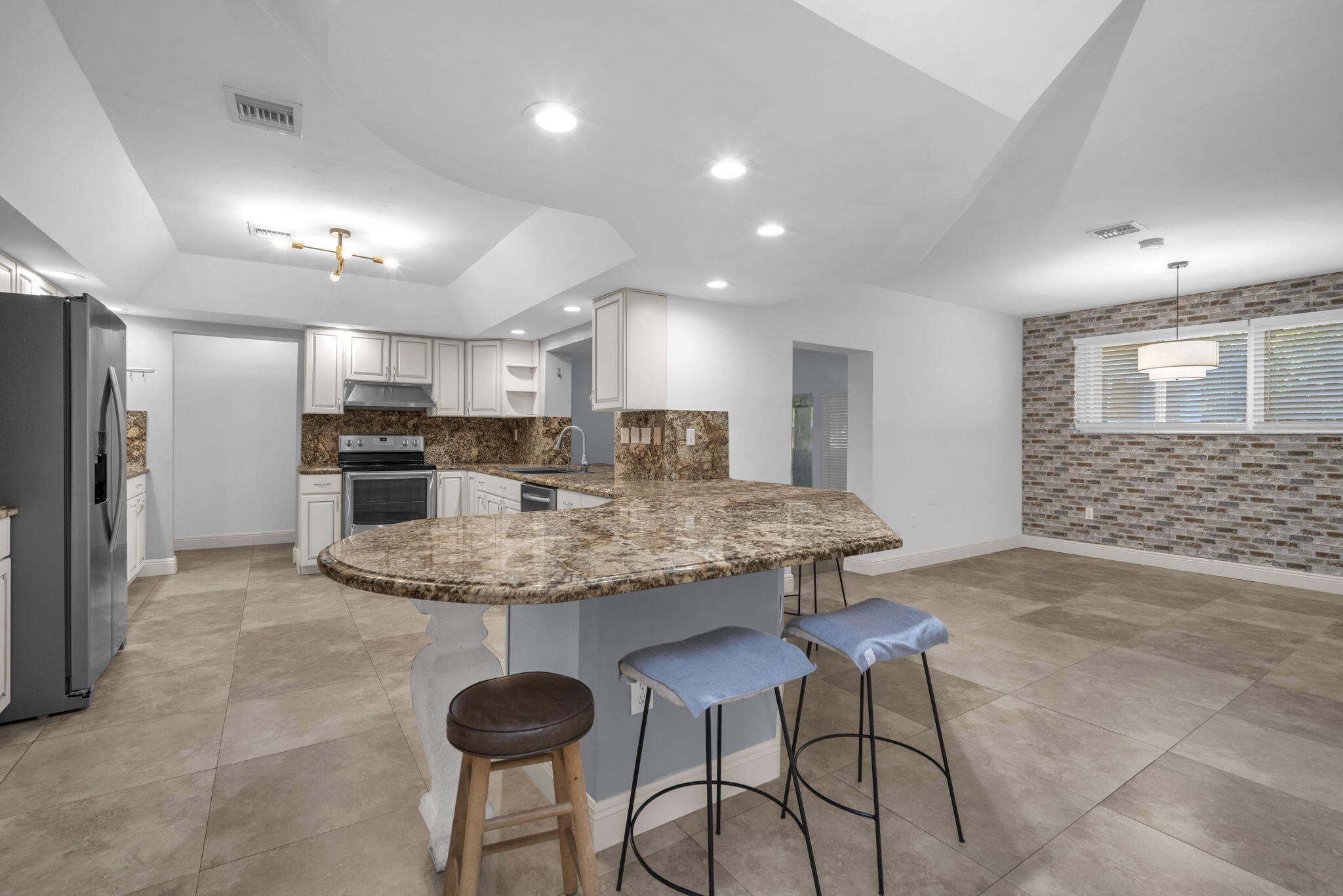 15225 Southwest 235th Street Homestead, FL 33032 - Photo 6 of 96 79-web-or-mls-DSC_6407