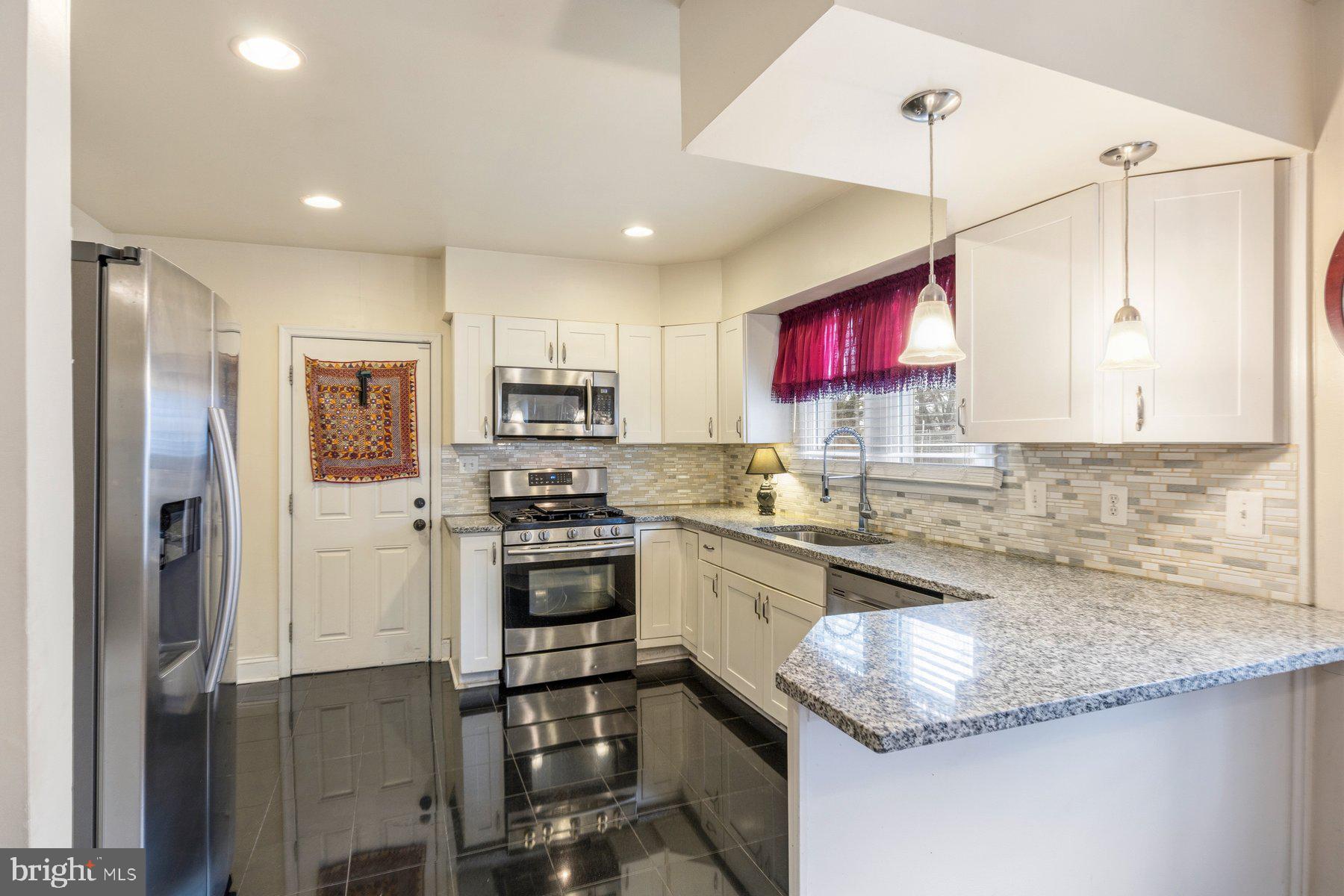 4002 Hamilton Avenue Baltimore, MD 21206 - Photo 12 of 26