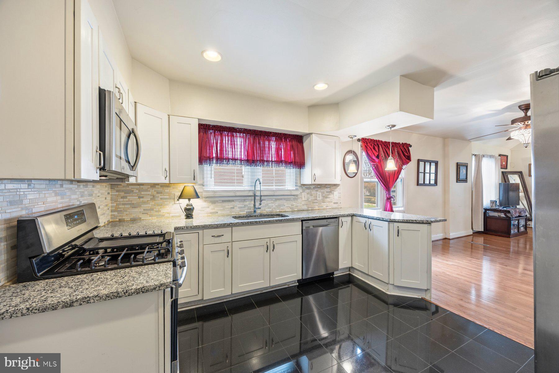 4002 Hamilton Avenue Baltimore, MD 21206 - Photo 14 of 26