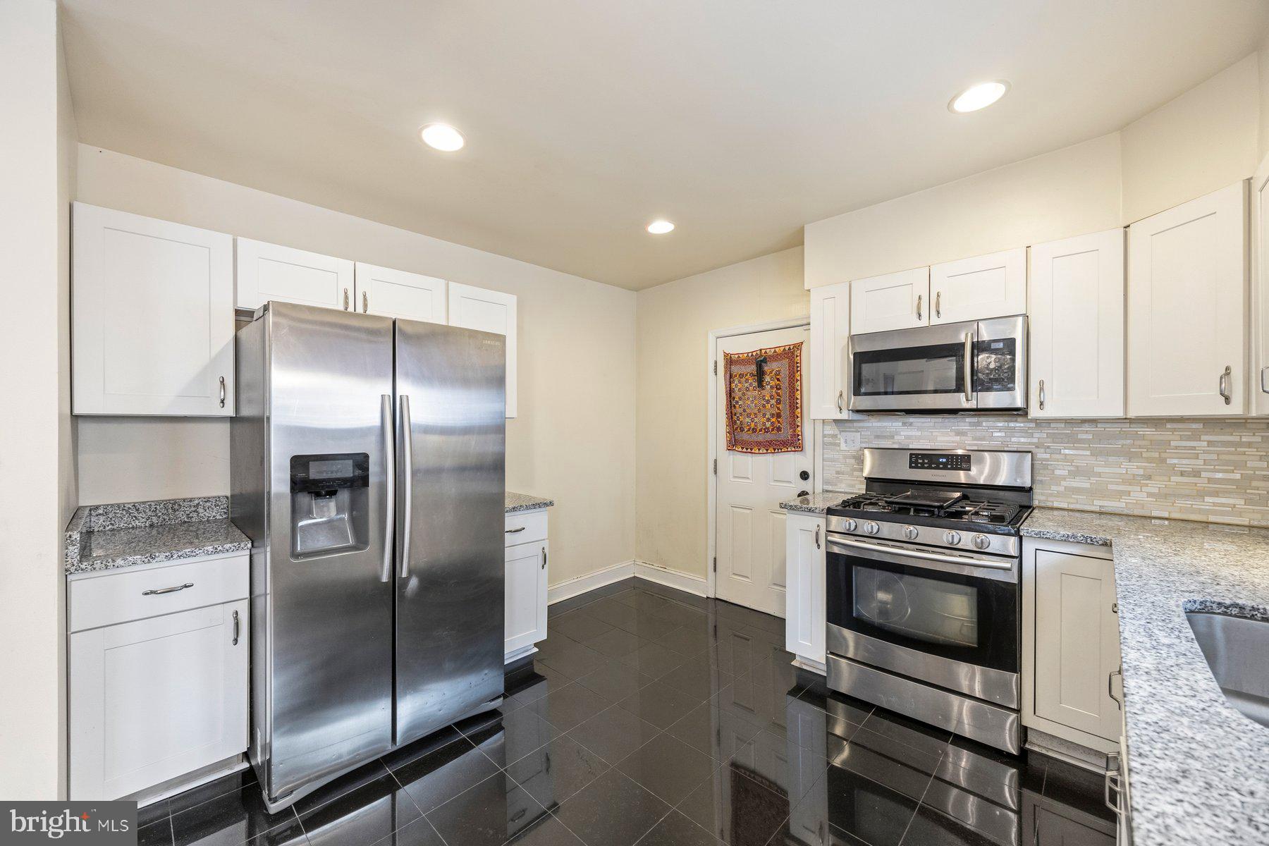 4002 Hamilton Avenue Baltimore, MD 21206 - Photo 15 of 26