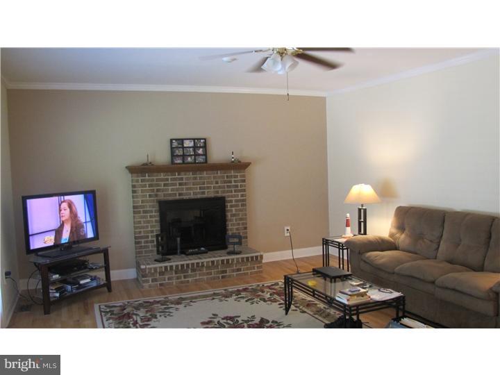 208 Broad Acres Road Lansdale, PA 19446 - Photo 11 of 17 Gallery Image 11