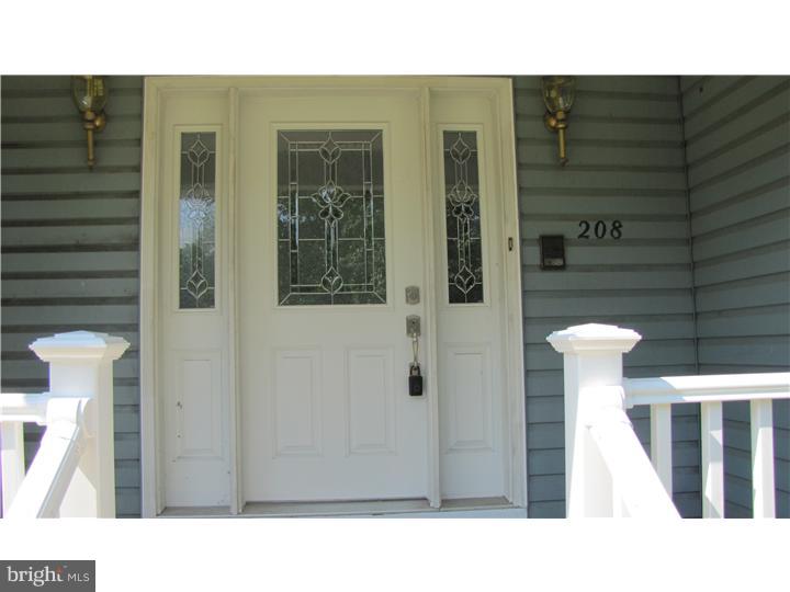 208 Broad Acres Road Lansdale, PA 19446 - Photo 3 of 17 Gallery Image 3
