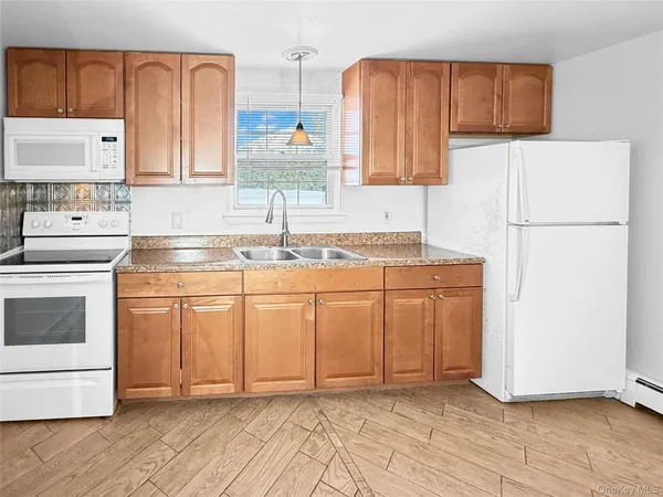 $1,900 | 83 Kent Road, Unit LOWR, Wappingers Falls, NY 12590