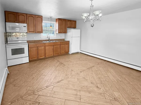$1,900 | 83 Kent Road, Unit LOWR, Wappingers Falls, NY 12590