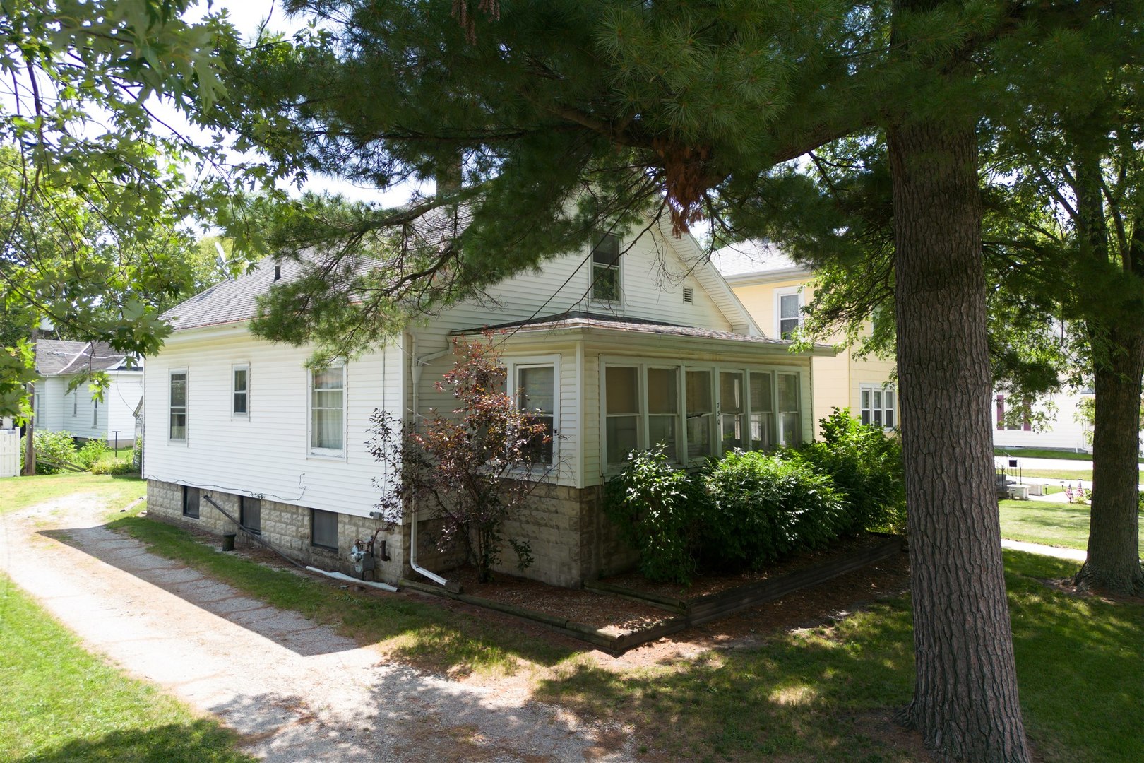 730 North Main Street Pontiac, IL 61764 - Photo 39 of 43