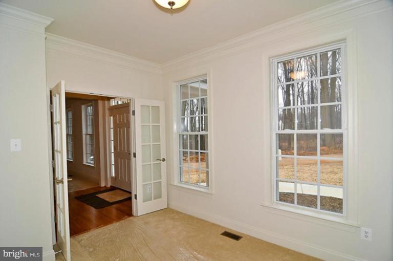 8447 High Ridge Road Ellicott City, MD 21043 - Photo 14 of 25 Study