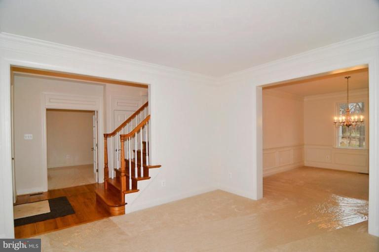 8447 High Ridge Road Ellicott City, MD 21043 - Photo 3 of 25 Living Room #2