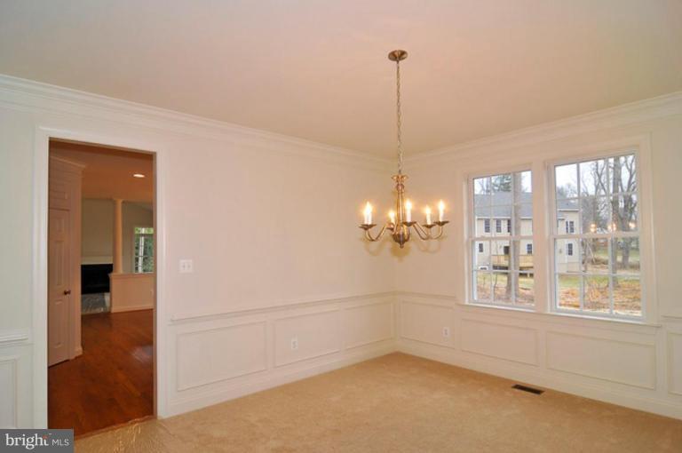8447 High Ridge Road Ellicott City, MD 21043 - Photo 5 of 25 Dining Room
