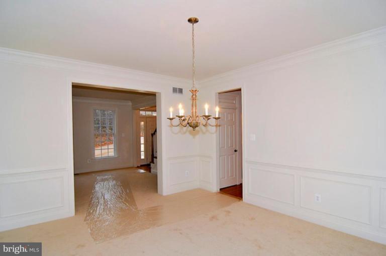 8447 High Ridge Road Ellicott City, MD 21043 - Photo 6 of 25 Dining Room #2