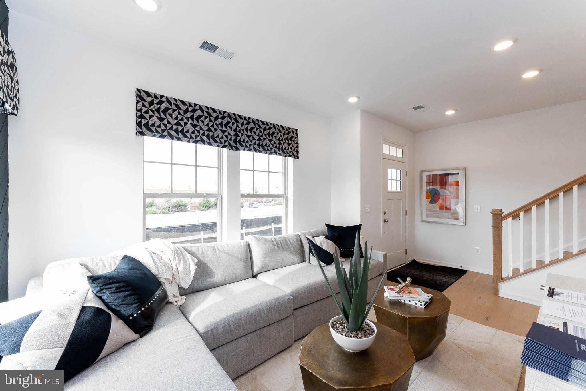 809 Sawback Square Northeast Leesburg, VA 20176 - Photo 11 of 43