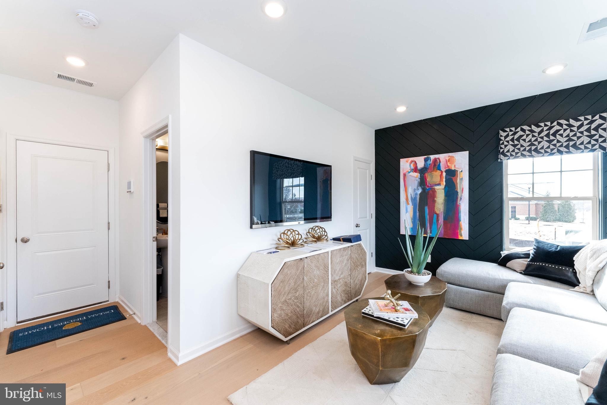 809 Sawback Square Northeast Leesburg, VA 20176 - Photo 9 of 43