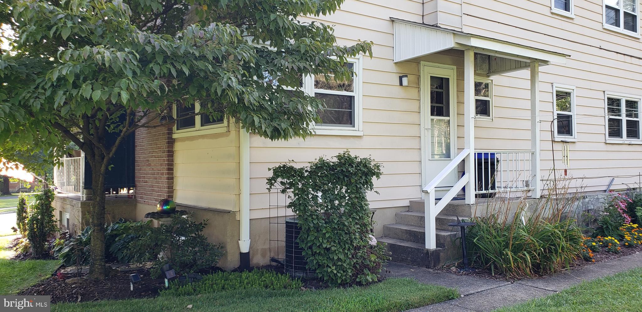 310 South Brobst Street Reading, PA 19607 - Photo 4 of 31 Gallery Image 4