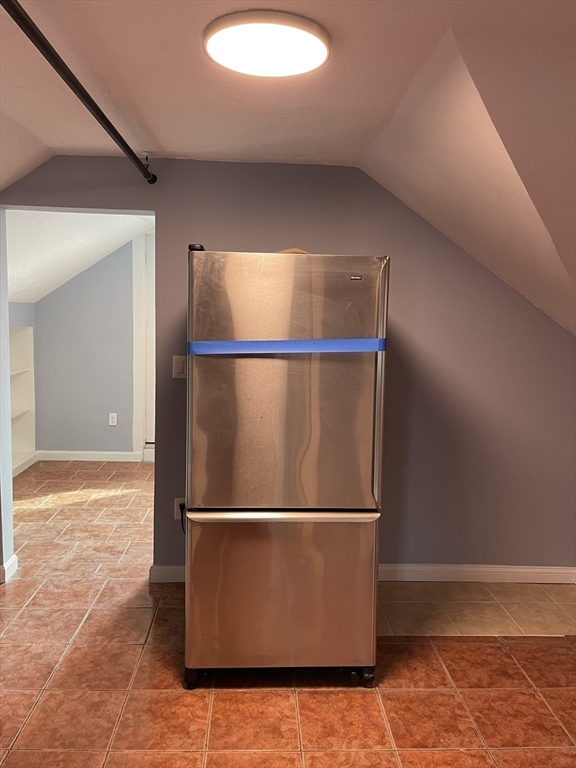 6 Windsor Street, Unit 6 Worcester, MA 01605 - Photo 6 of 23