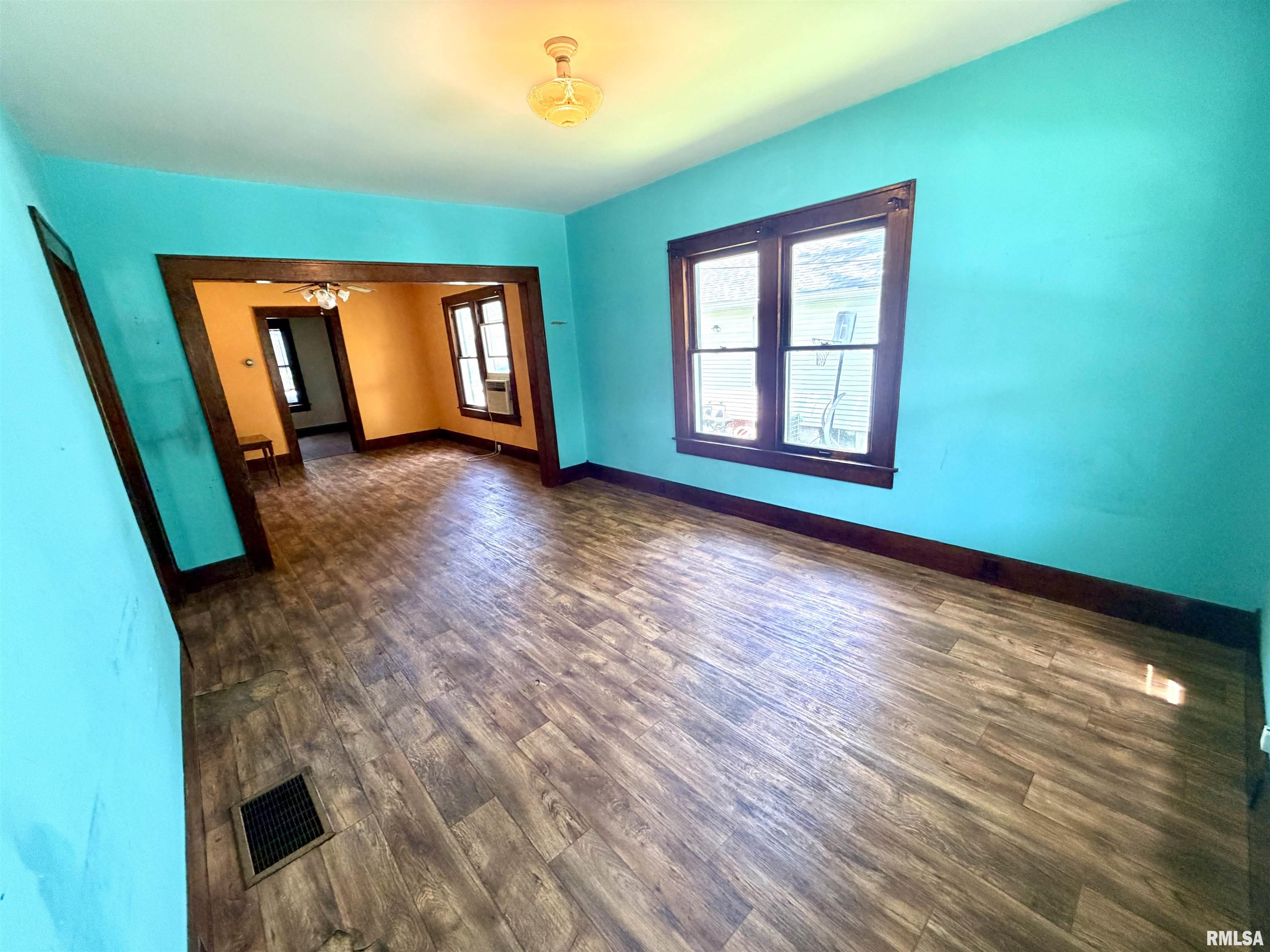 209 Douglas Street Anna, IL 62906 - Photo 12 of 34