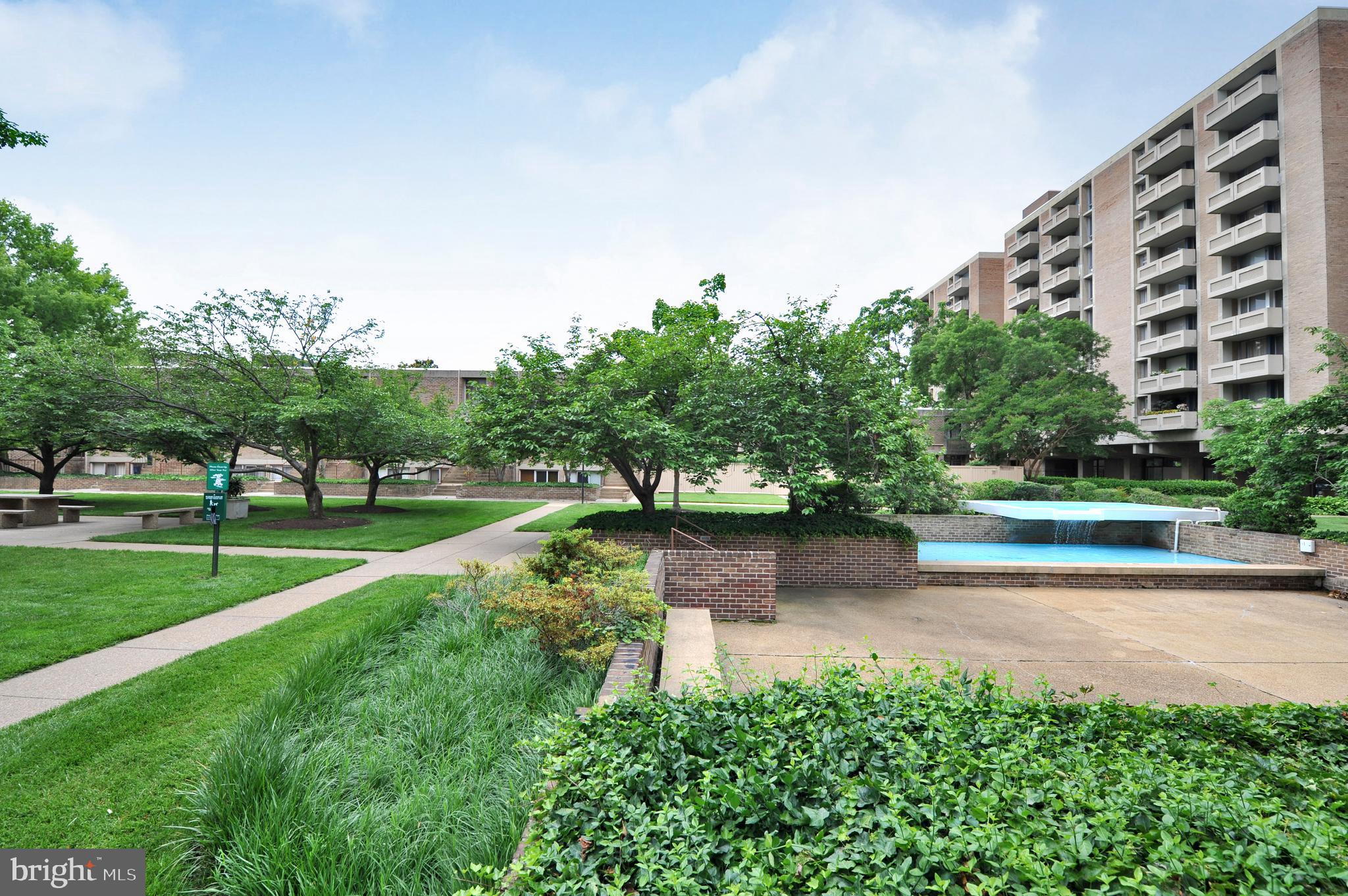 1250 4th Street Southwest, Unit W413 Washington, DC 20024 - Photo 21 of 36 Beautiful grounds