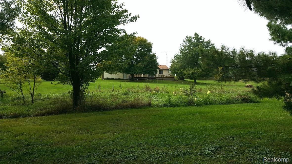 8484 Smith Road Gaines, MI 48436 - Photo 27 of 29 20181003_123622.jpg