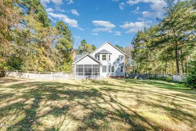 a house view with a outdoor space